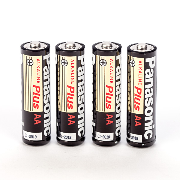 AA Alkaline Batteries Brand Name Battery