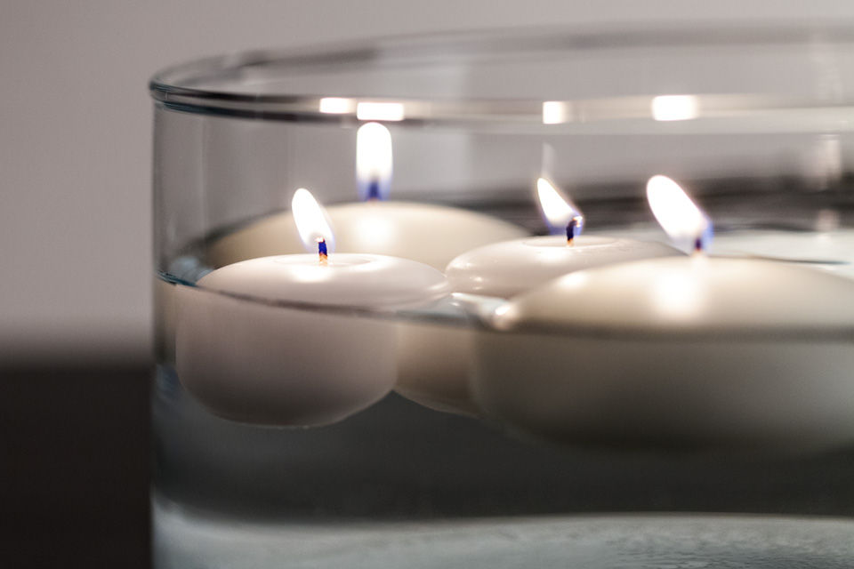 Off White Floating Candles