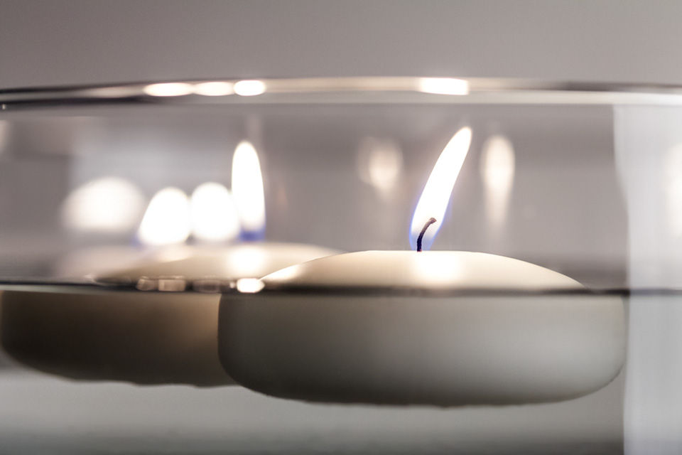 Off White Floating Candles