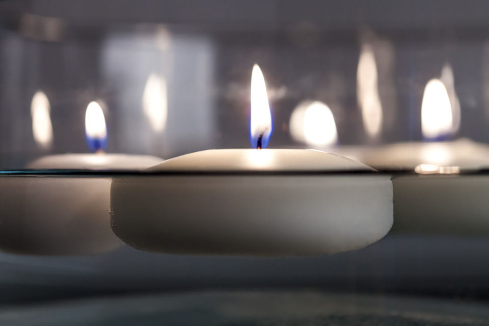 Off White Floating Candles