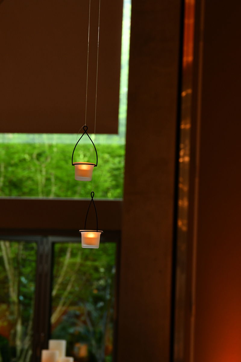 TOI Event Marketplace Hanging Candle Holders with Battery Operated Lights