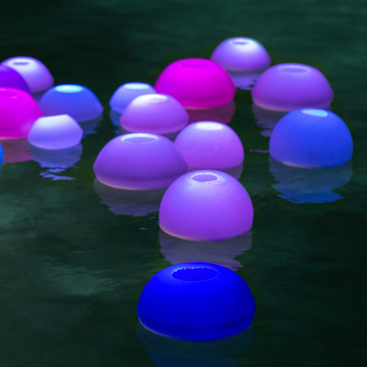 G5 Flameless Floating Candles The Royalty Pool