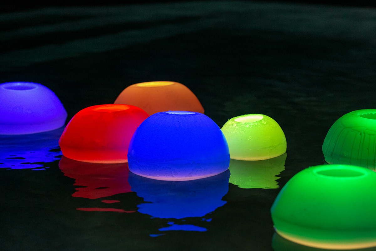 G5 Flameless Floating Candles Rainbow Pool