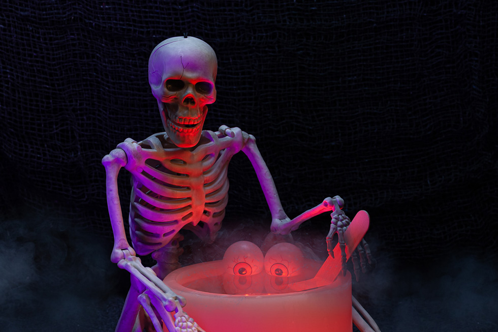 G5 Flameless Candles - Skeleton Stirring Spooky Cauldron