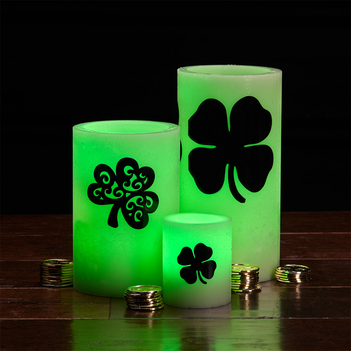 Flameless Wax Pillars Illuminated Green - Lucky Clovers