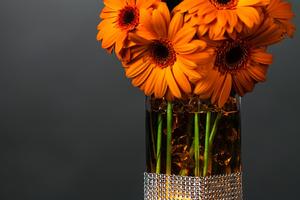 DIY Diamond Wrap Centerpiece with Flowers