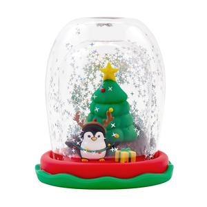 Magic Globe - Christmas Collectors Edition - Penguin with XMas Tree
