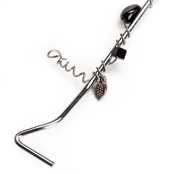 Wick Dipper Extinguishes Candles Without Smoke